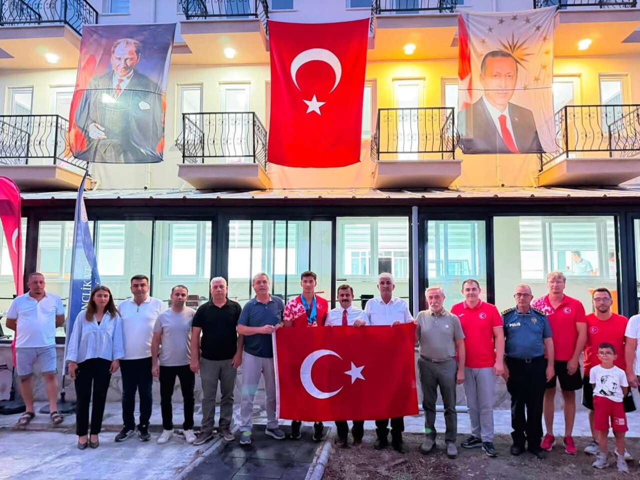 Dünya Şampiyonu Rahmi Kaan Karahan Muğla’da Coşkuyla Karşılandı 1